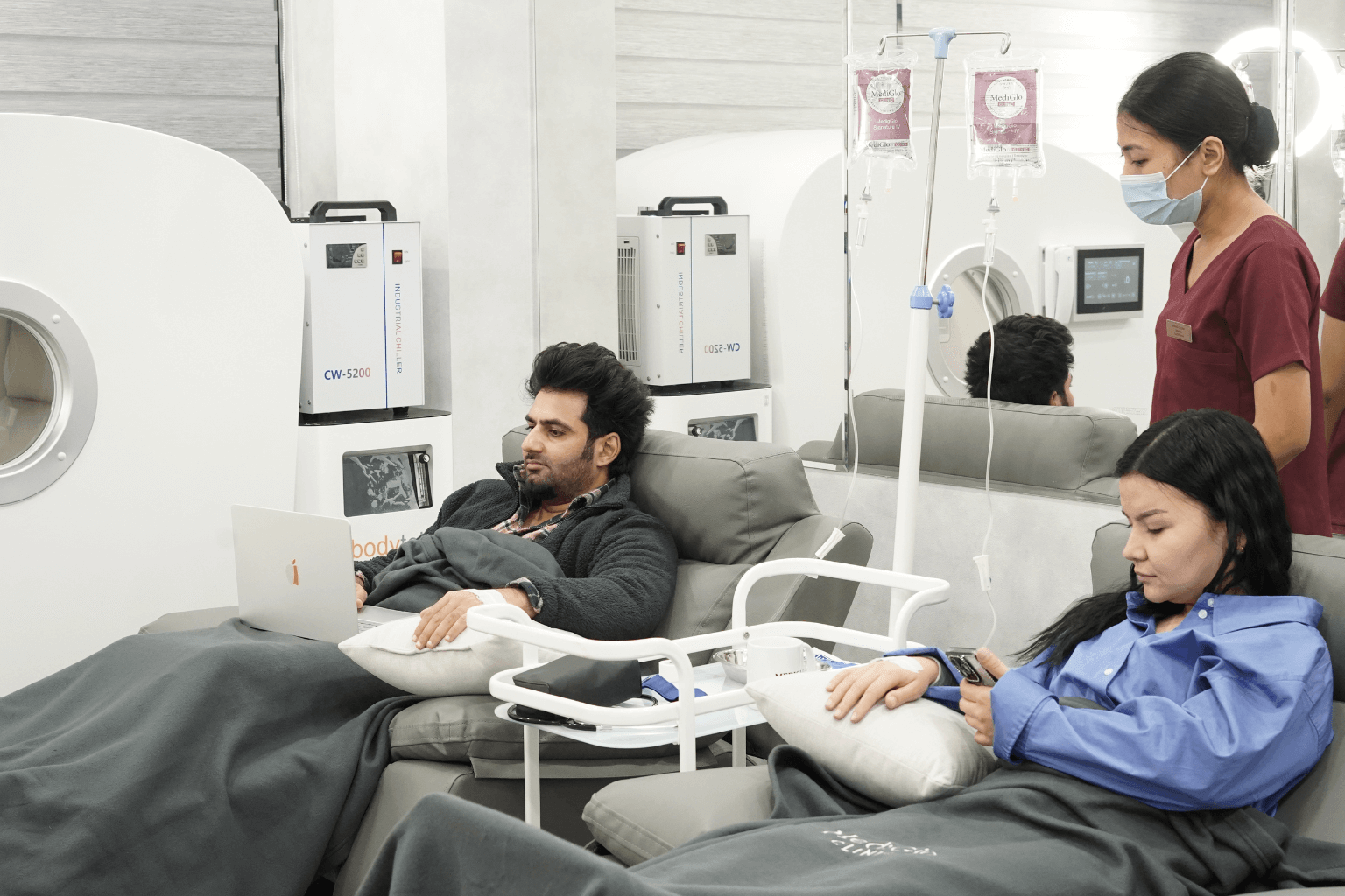 Glow Drip 1 Glutathione Drip in Gurgaon